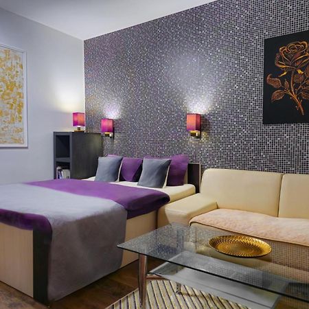 Easy Check In Apartments 021 Vladika Нови Сад Екстериор снимка