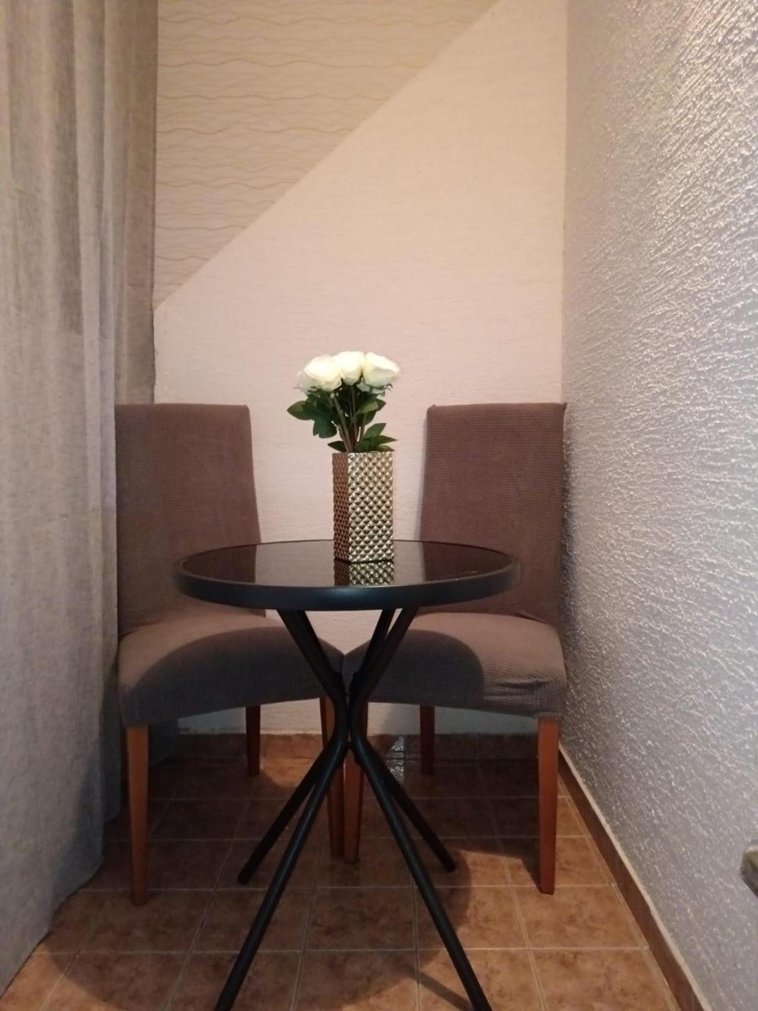 Easy Check In Apartments 021 Vladika Нови Сад Екстериор снимка